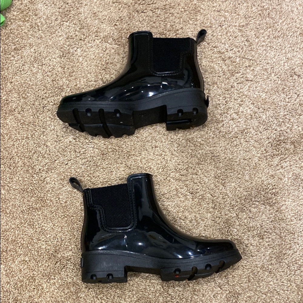 Women’s Black Gloss Rain Chelsea Boots